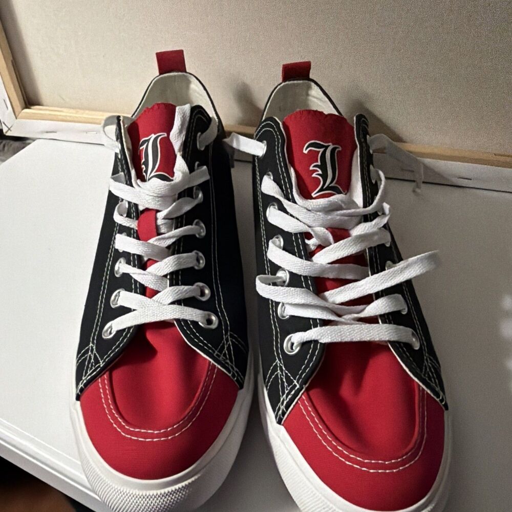 Men’s Size 11 NCAA Louisville Cardinals SKICKS Low-Top Shoes Sneakers Red Black